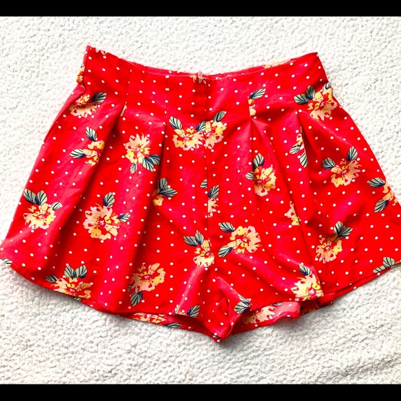 NASTY GAL Ready Steady Grow Floral Polka Dot Short - Picture 5 of 9